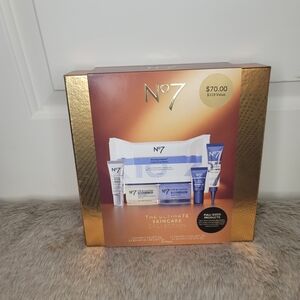 No7 Skincare Essentials Set - Gold and White